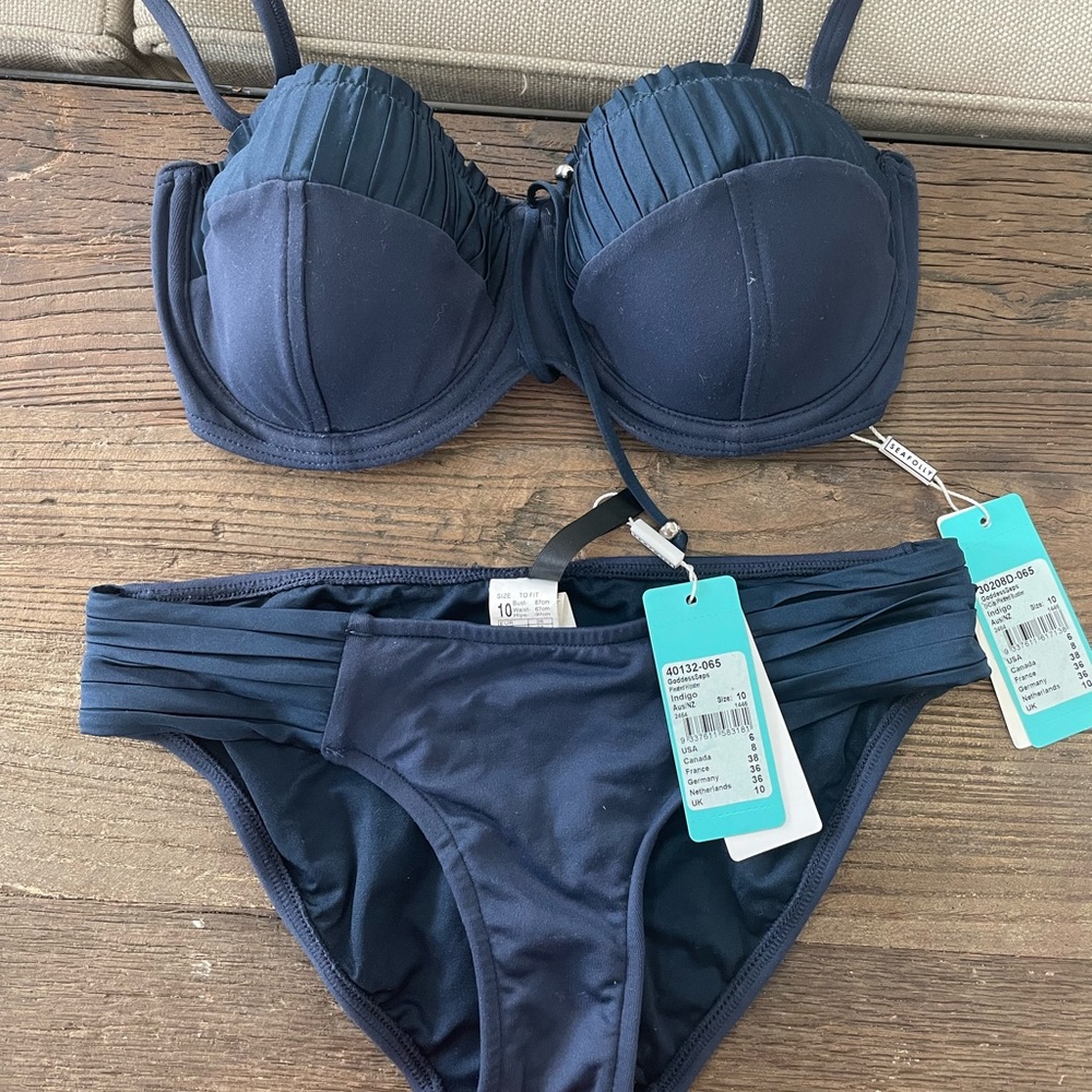 Brand new Seafolly Bikini size 6